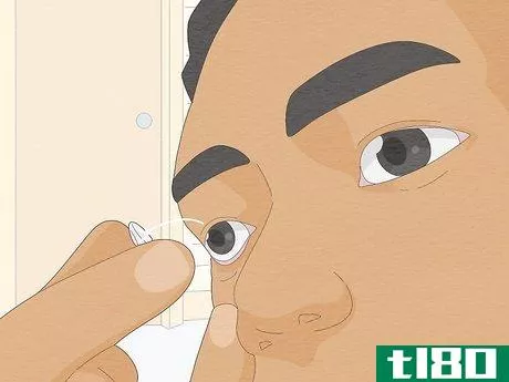 Image titled Administer Eye Drops Step 4