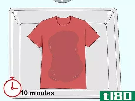 Image titled Acid Wash a T‐Shirt Step 4