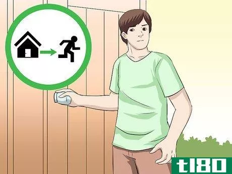 Image titled Answer the Door Safely Step 12