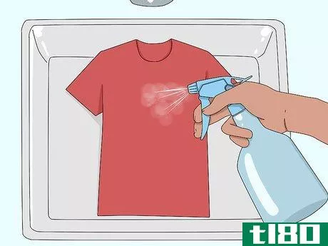 Image titled Acid Wash a T‐Shirt Step 3