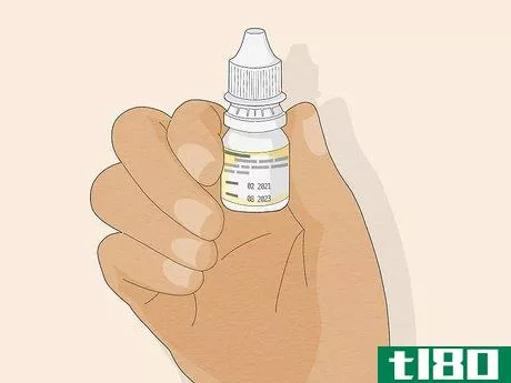 Image titled Administer Eye Drops Step 1