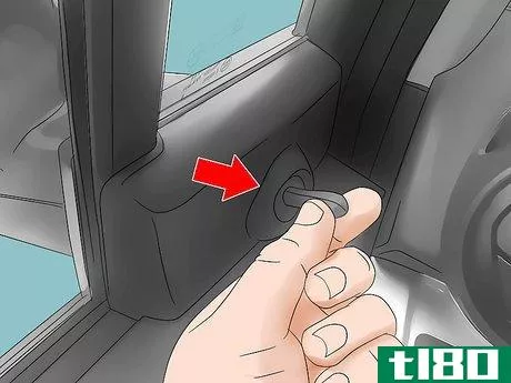 Image titled Adjust Car Mirrors Step 4