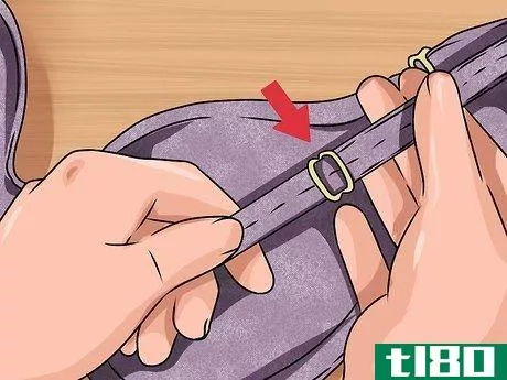 如何调整胸罩肩带(adjust bra straps)