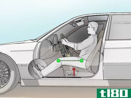 Image titled Adjust Seating to the Proper Position While Driving Step 3