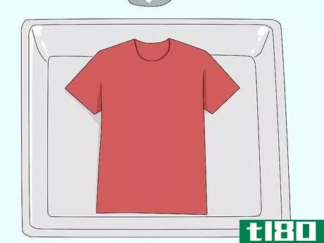 Image titled Acid Wash a T‐Shirt Step 2