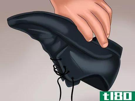 Image titled Avoid Getting Bitten by a Black Widow Step 7
