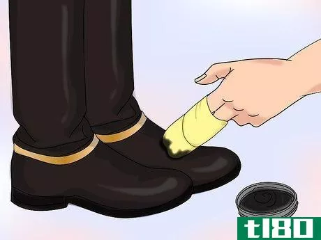 Image titled Bull Boots to a "British Army Shine" Step 9