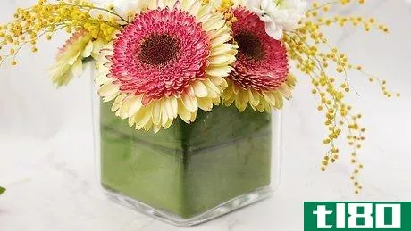 Image titled Arrange Flowers in a Square Vase Step 9