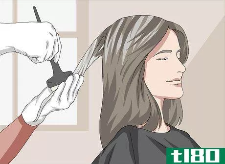Image titled Apply a Hair Mask Step 5