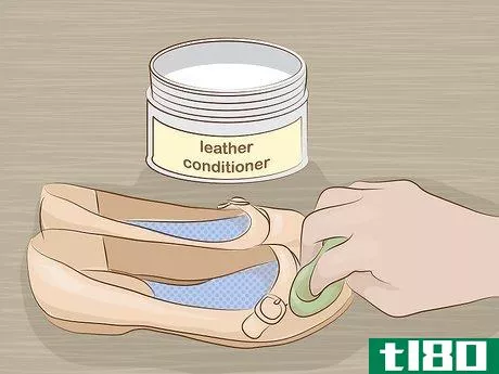 Image titled Care for Tan Leather Shoes Step 3