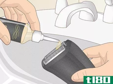 Image titled Apply Oil to an Electric Shaver Step 3