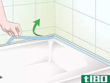 Image titled Caulk a Bathtub Step 12