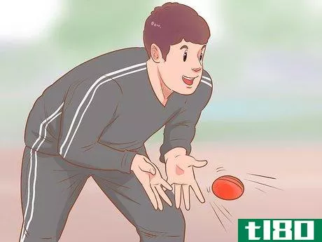 Image titled Catch a Cricket Ball Step 3