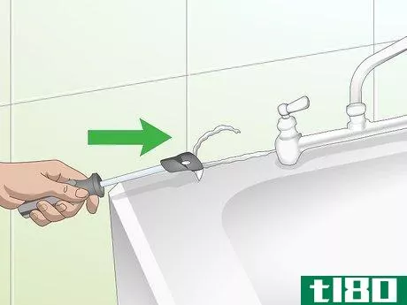 Image titled Caulk a Bathtub Step 2