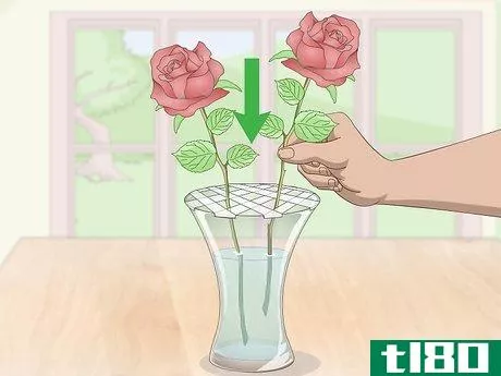 Image titled Arrange Long Stem Roses Step 7