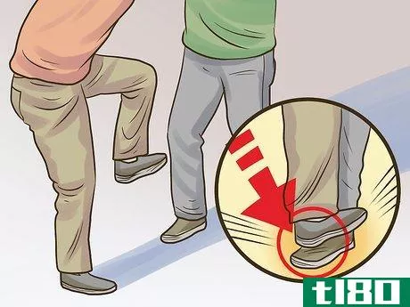 Image titled Break an Attacker's Nose Step 10