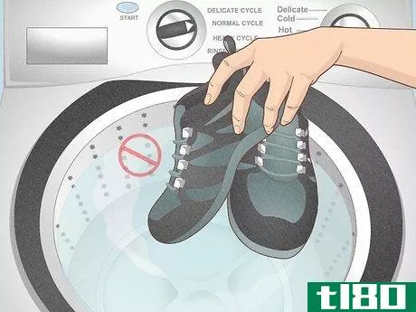 Image titled Can You Put Merrell Shoes in the Washing Machine Step 1