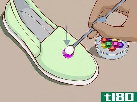 Image titled Bedazzle Shoes Step 9