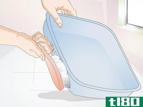 Image titled Avoid Germs when Cleaning a Litter Box Step 9