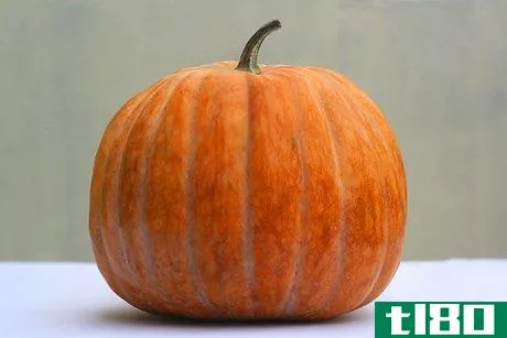 如何雕刻一个迪斯科球南瓜(carve a disco ball pumpkin)