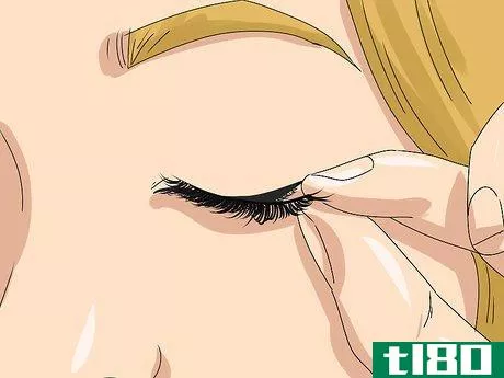 Image titled Apply Strip Lashes Step 1