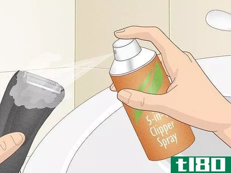 Image titled Apply Oil to an Electric Shaver Step 5