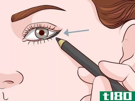 Image titled Apply Shadow on Hooded Eyes Step 11
