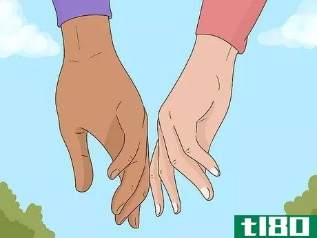 Image titled Ask Your Girlfriend to Hold Hands Step 3