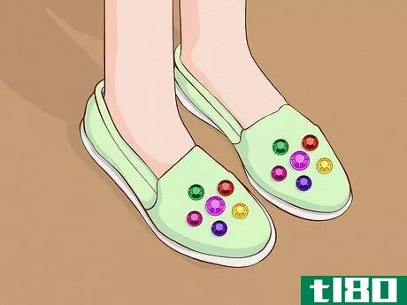 Image titled Bedazzle Shoes Step 14