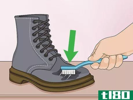 Image titled Clean Combat Boots Step 4