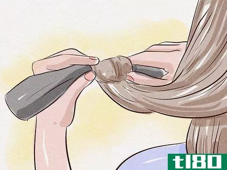 Image titled Create Corkscrew Curls Step 27