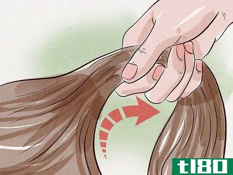 Image titled Create Corkscrew Curls Step 4
