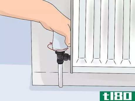 如何清洁散热器后面(clean behind radiators)