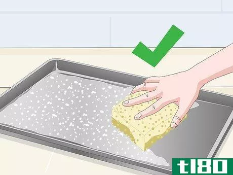 Image titled Clean Baking Sheets Step 5