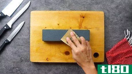 Image titled Clean a Sharpening Stone Step 10