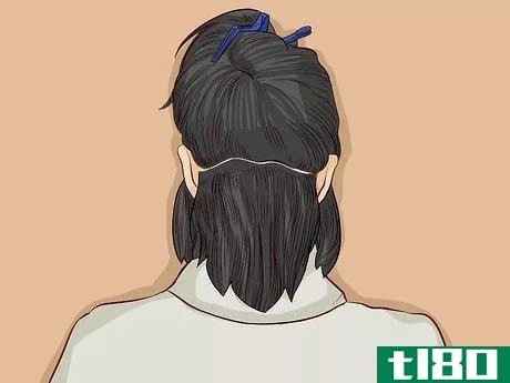 Image titled Cut Short Hair at Home Step 7