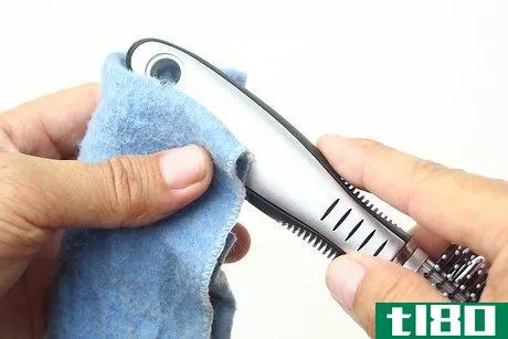 Image titled Clean Hairbrushes and Combs Step 8