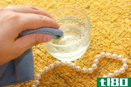Image titled Clean A Pearl Necklace Step 3