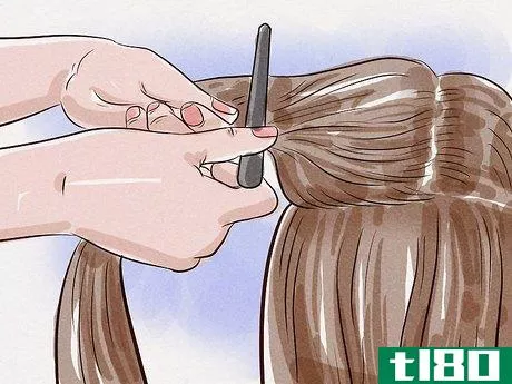 Image titled Create Corkscrew Curls Step 3