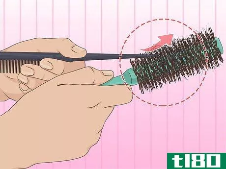 如何用圆毛刷清洁(clean a round hair brush)