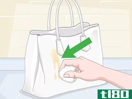 Image titled Clean a White Leather Purse Step 5
