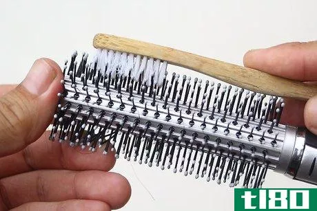Image titled Clean Hairbrushes and Combs Step 9