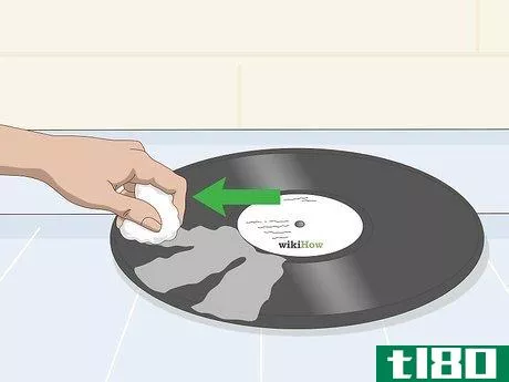Image titled Clean a Record Step 9