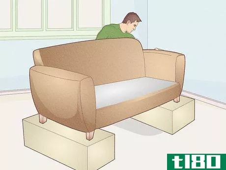 Image titled Cover a Sofa for Moving Step 5