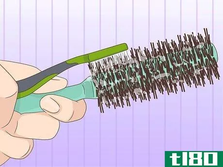 Image titled Clean a Round Hair Brush Step 6