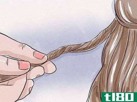 Image titled Create Corkscrew Curls Step 28