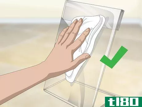 Image titled Clean Plexiglass Step 7
