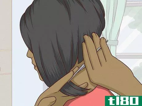 Image titled Cut the Back of a Bob Haircut Step 19