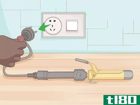 Image titled Clean a Curling Iron Step 11