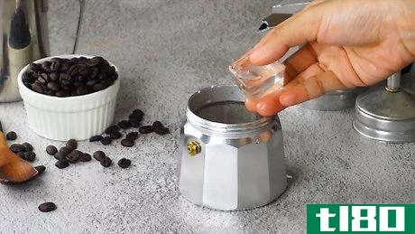 如何清洁发黑或烧焦的咖啡壶(clean a blackened or burnt coffee pot)